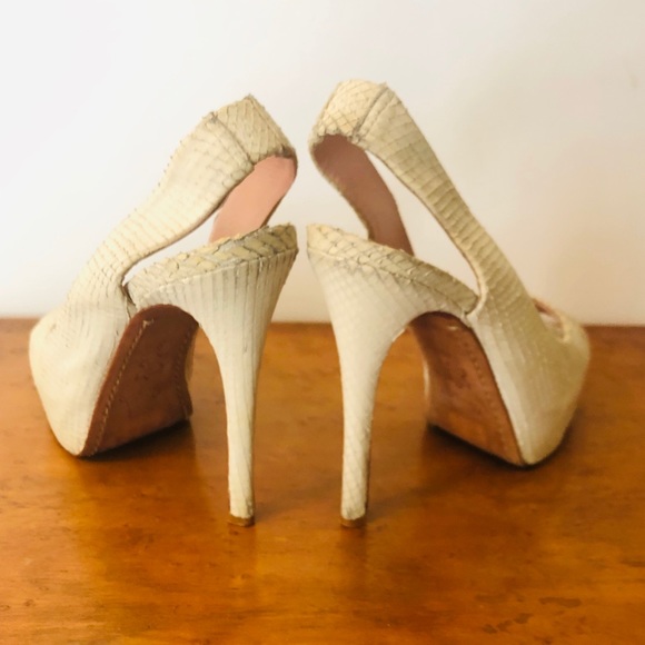 Shoes - Picture 3 of 4